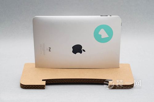 泰州鼎三家装饰教你利用旧纸壳箱制作简易ipad支架